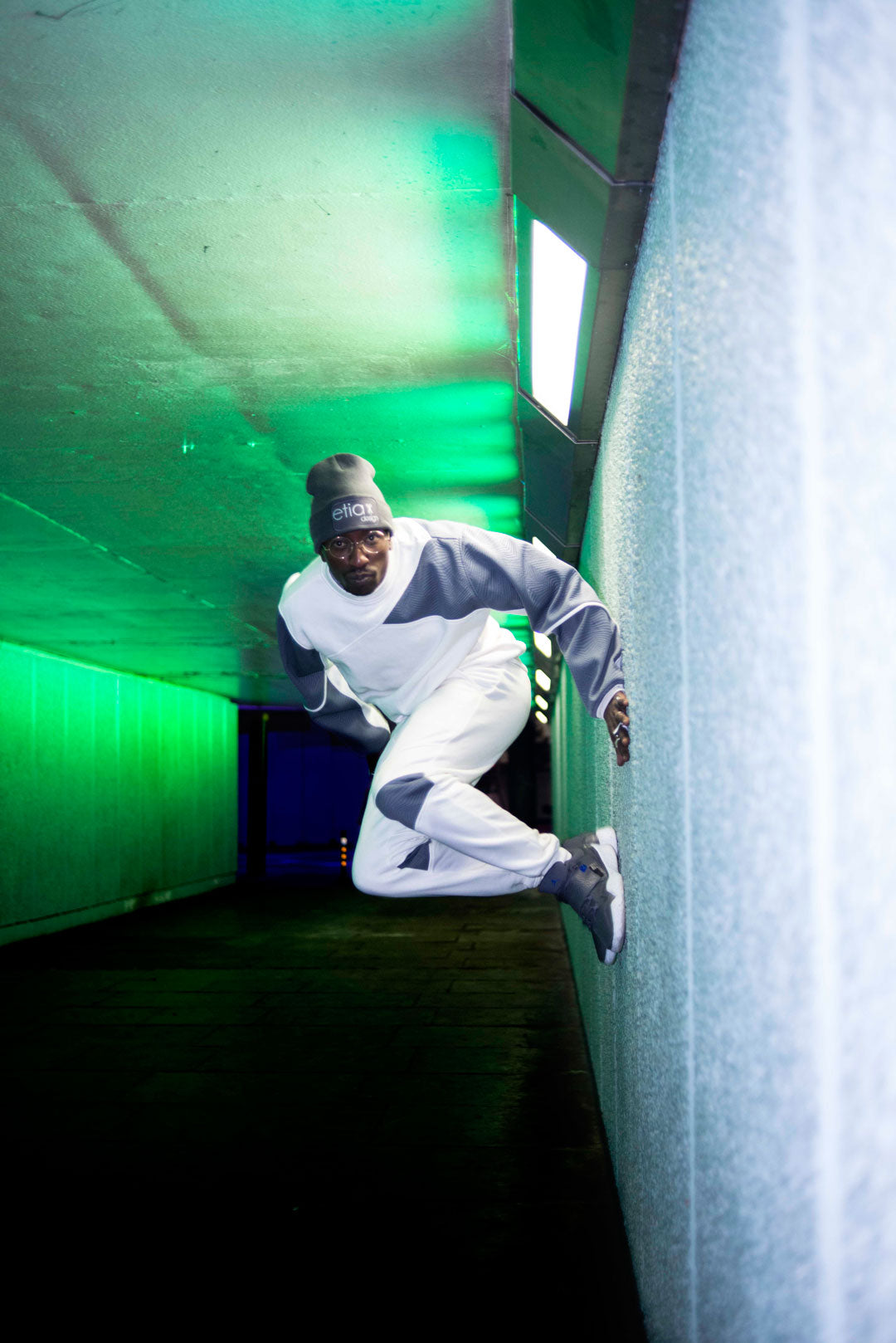 Tracksuit | Sale | Grey | White